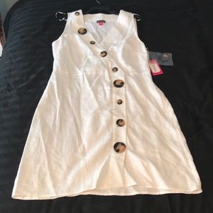Vince Camuto white linen dress. NWT. Size 8.